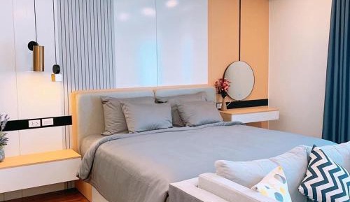 King Studio with Sofa Bed
