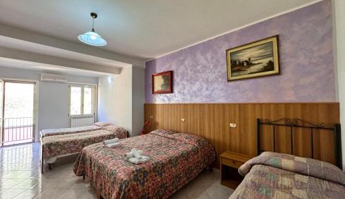 Quadruple Room with Mountain View