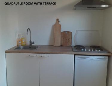 Quadruple Room with Terrace