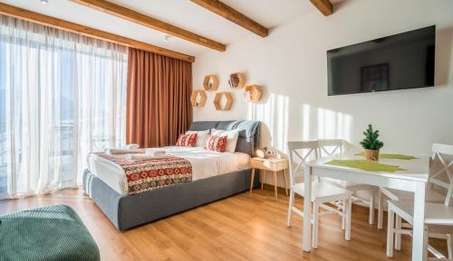 One-Bedroom Apartment with Balcony and Mountain View  