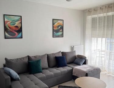 One-Bedroom Apartment with Balcony
