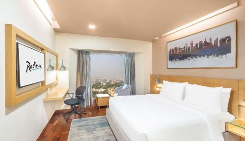 Deluxe Double or Twin Room with 20% Discount on food and soft beverages, Laundry and liquor and spa, INR 500 credit