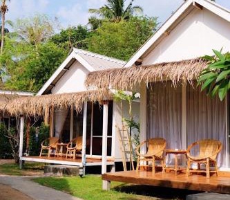 Bungalow with Garden View
