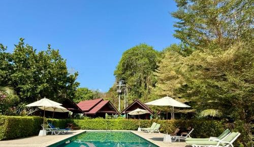 Triple Room with Pool View