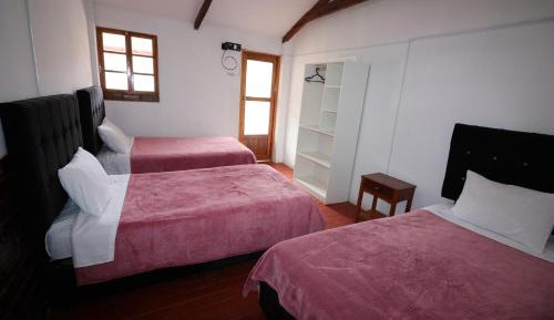 Triple Room with Shared Bathroom