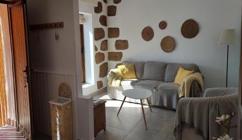 One-Bedroom Holiday Home