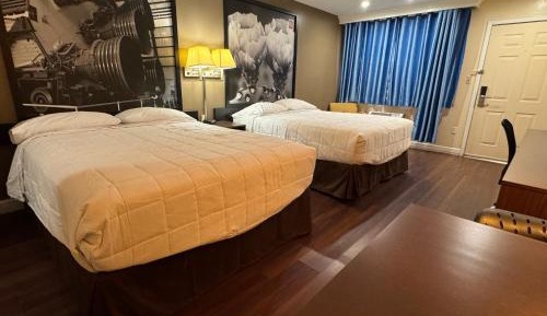 Queen Room
