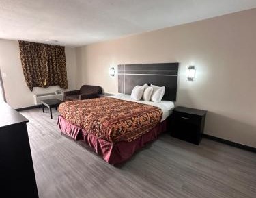 Standard King Room