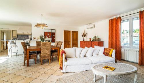 Two-Bedroom Holiday Home