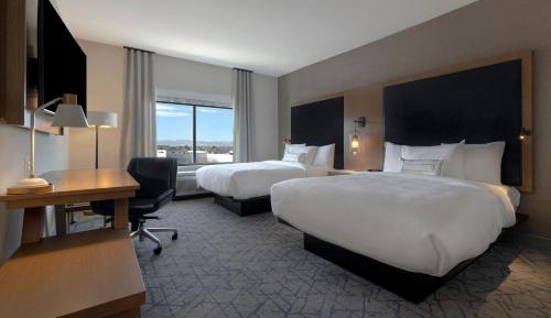 Queen Room with Two Queen Beds - Hearing Accessible