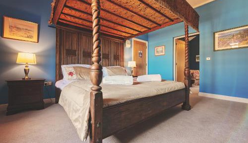 Family Room with Shower