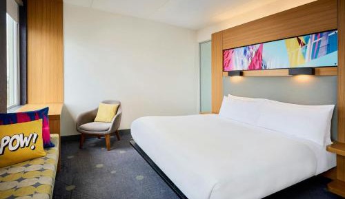 Guest Room, 1 King