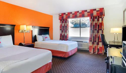 2 Full Bed Accessible