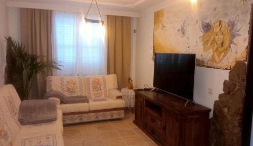 Three-Bedroom Holiday Home 