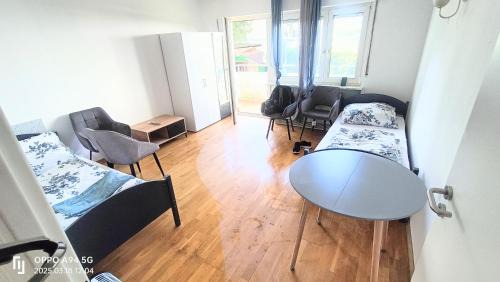 Four-Bedroom Apartment with Balcony 