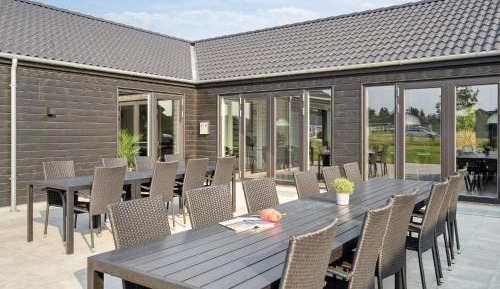 Eight-Bedroom Holiday Home