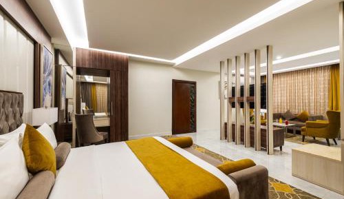 King Suite with Spa Bath