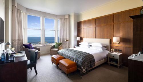 Deluxe King Room with Sea View