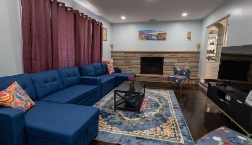 Apartment with Lake View