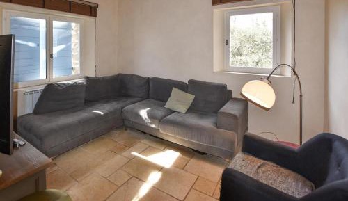 Three-Bedroom Vacation Home 