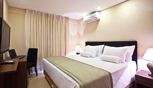 Apartment with Mountain View