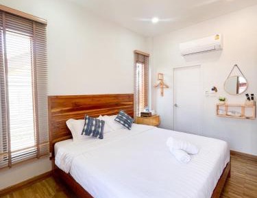 King Room with Balcony