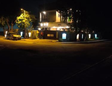 Villa with Garden View