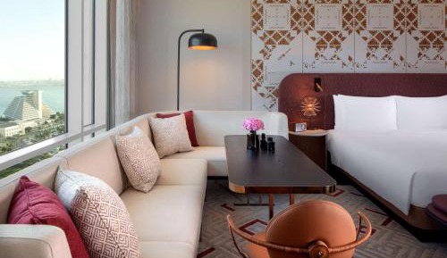 Deluxe King Room with Sea View