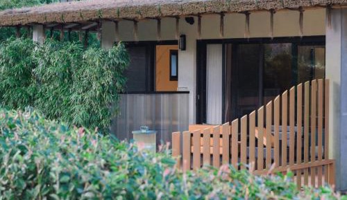 Forest Pet Double with Private Jacuzzi