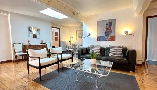 Deluxe Apartment