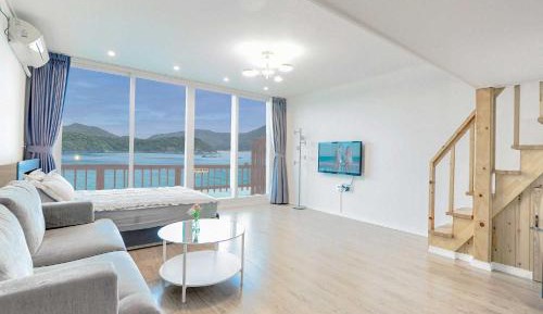 Double Room with Sea View 2