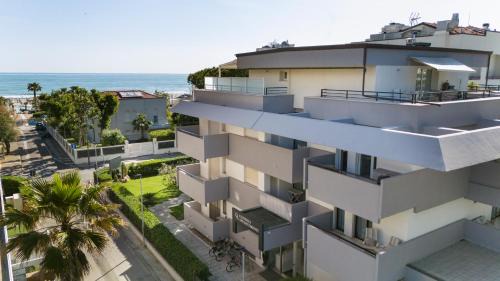 Two-Bedroom Apartment with Terrace and Sea View