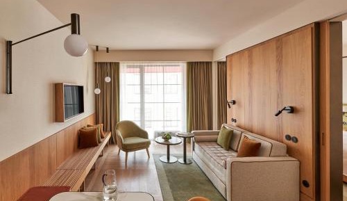 Suite