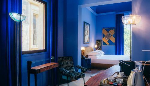 Deluxe King Suite