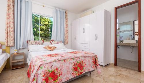 Quadruple Room with Private Bathroom