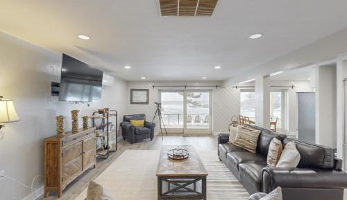 One Bedroom Apartment