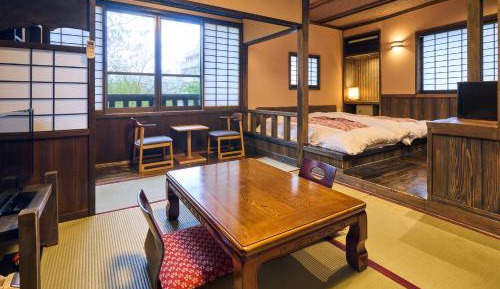 Japanese-Style Room