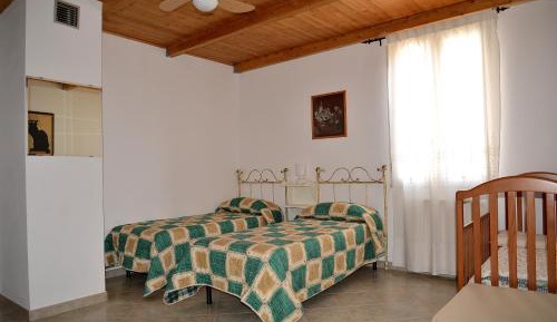 Triple Room with Private Bathroom