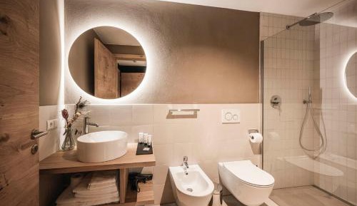 Superior One-Bedroom Apartment