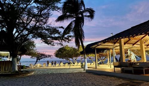 Bungalow with Sea View
