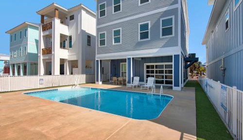 Five-Bedroom Holiday Home