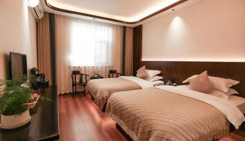 Superior Deluxe Double or Twin Room 