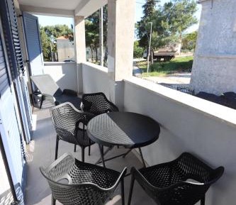 One-Bedroom Apartment with Terrace
