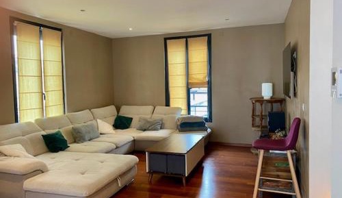 Three-Bedroom Apartment with Balcony