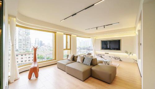 Three-Bedroom Deluxe Apartment