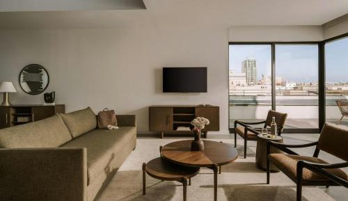 Lofted Three-Bedroom Penthouse Apartment