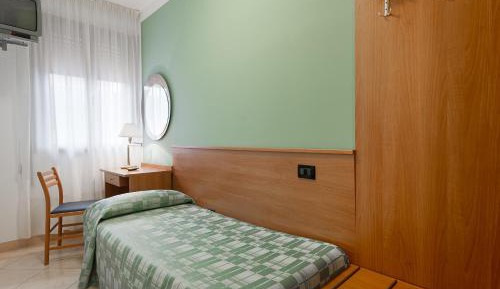 Classic Single Room