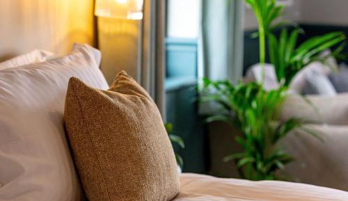 Family Room with Side Sea View