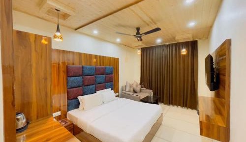 Superior Triple Room