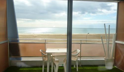 Studio Apartment with Sea View